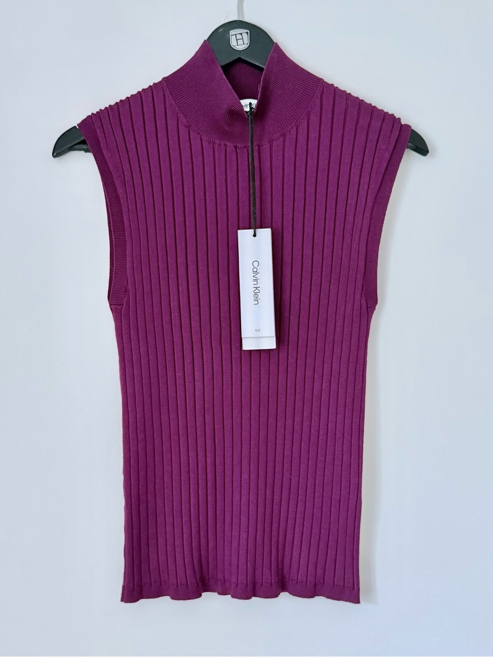 Calvin Klein Plum Ribbed Sleeveless Zip Mock Neck Tank SZ.M